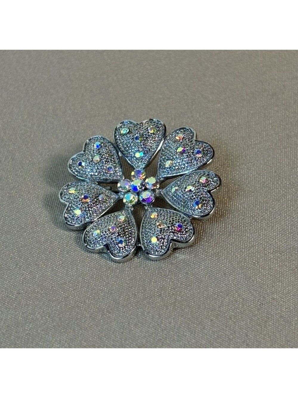 1960s Aurora Borealis Heart Flower Brooch Silver Tone Textured Rhinestones B115